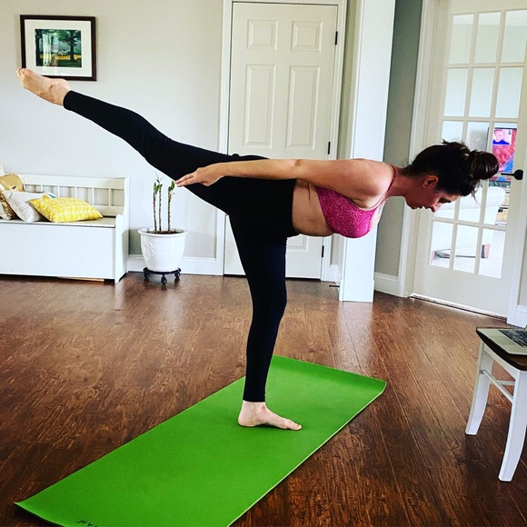 Read About My Closet Here! 💘 - Picture 6 of 6